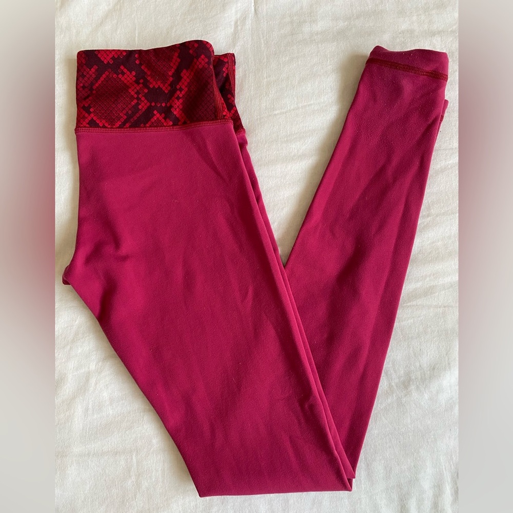 Lululemon Wunder Under Pant III (Reversible) size 6